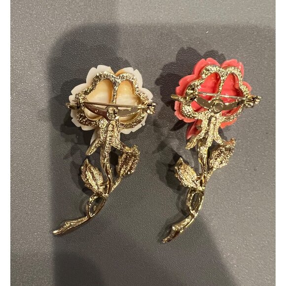 Vintage Set of Gerry’s Gold Tone Celluloid‎ Pink & White Rose Pins With Box - Picture 3 of 6